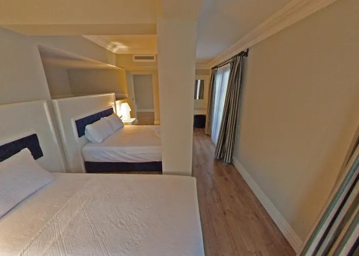 Szálloda The Mara Palace